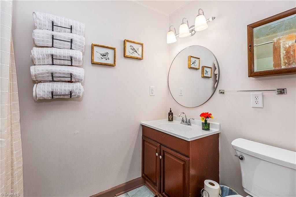 387 Austin Traphill Rd, Elkin, NC 28621