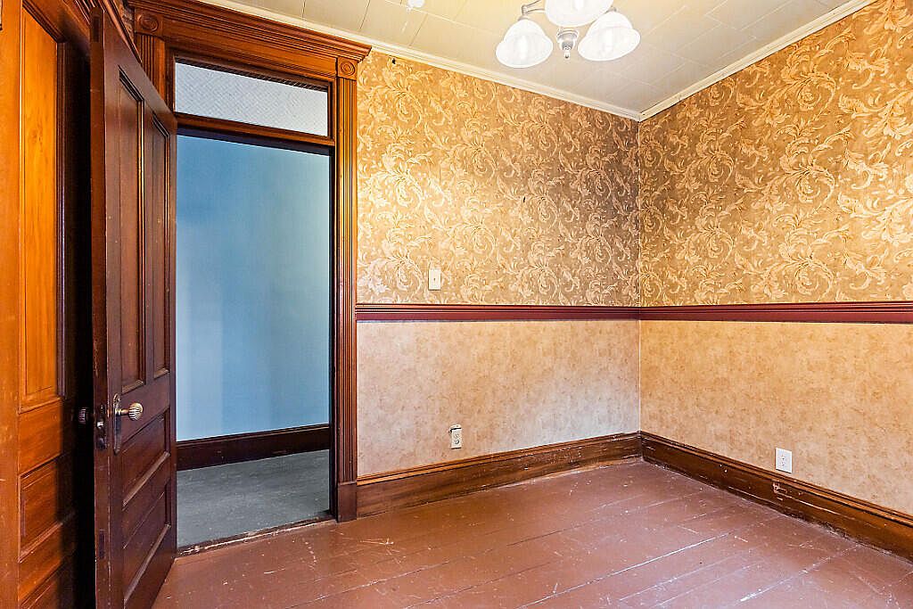 1135 E Pittston Road, Pittston, ME 04345
