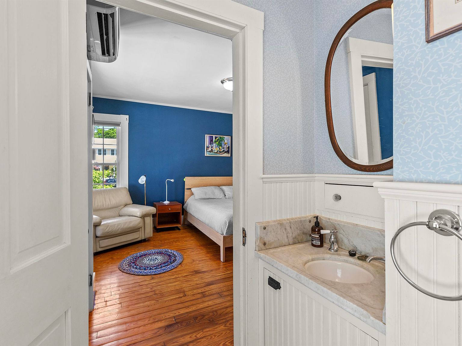 295 North Main Street, Bradford, VT 05033