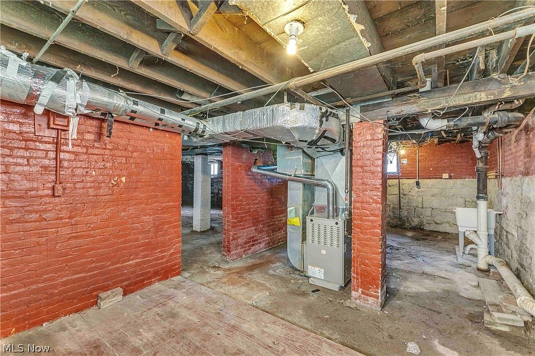 416 Washington Ave, Lorain, OH 44052