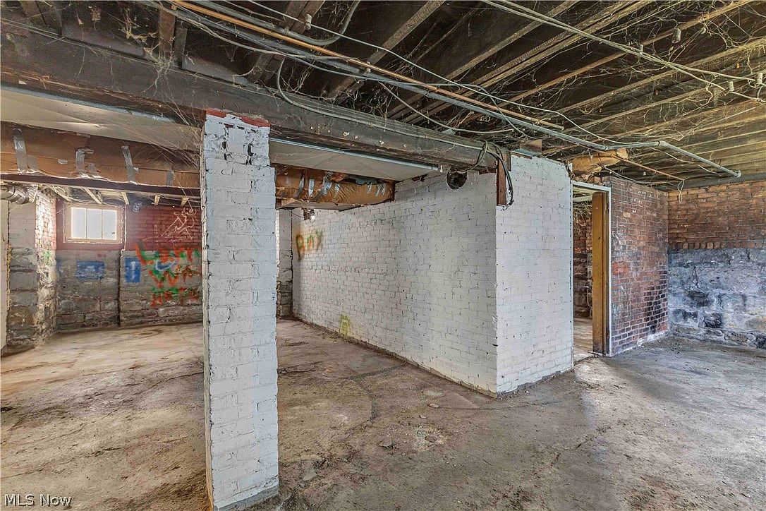 416 Washington Ave, Lorain, OH 44052