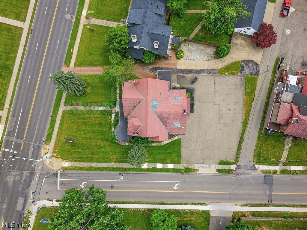 1435 Market Ave N, Canton, OH 44714