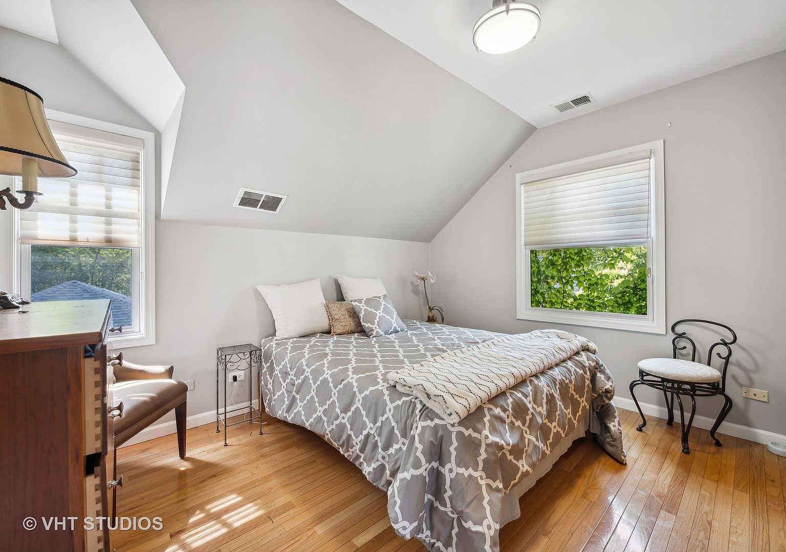 1012 Lake Shore Blvd, Evanston, IL 60202
