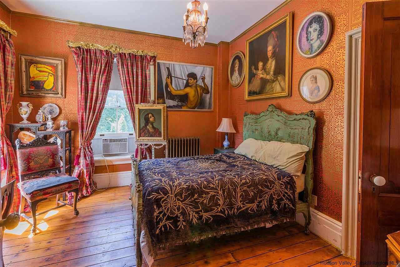 132 Lindsley Ave, Kingston, NY 12401