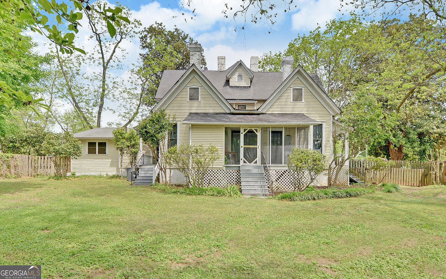252 Benson St, Hartwell, GA 30643