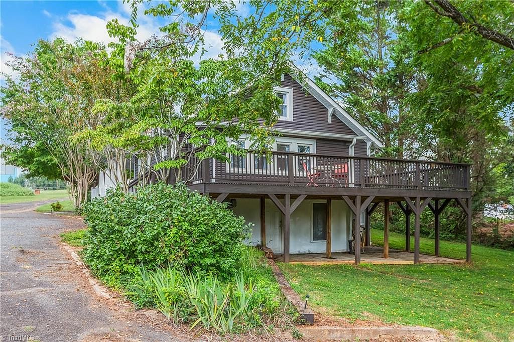 387 Austin Traphill Rd, Elkin, NC 28621