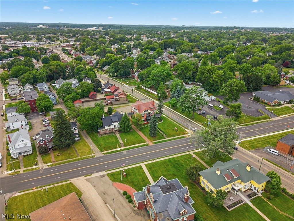 1435 Market Ave N, Canton, OH 44714