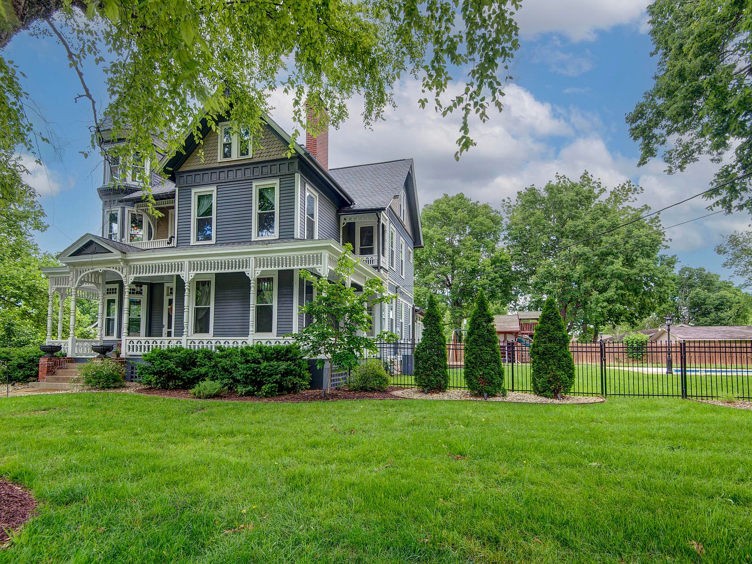 026-1435-e-walnut-street-springfield-mo-65802