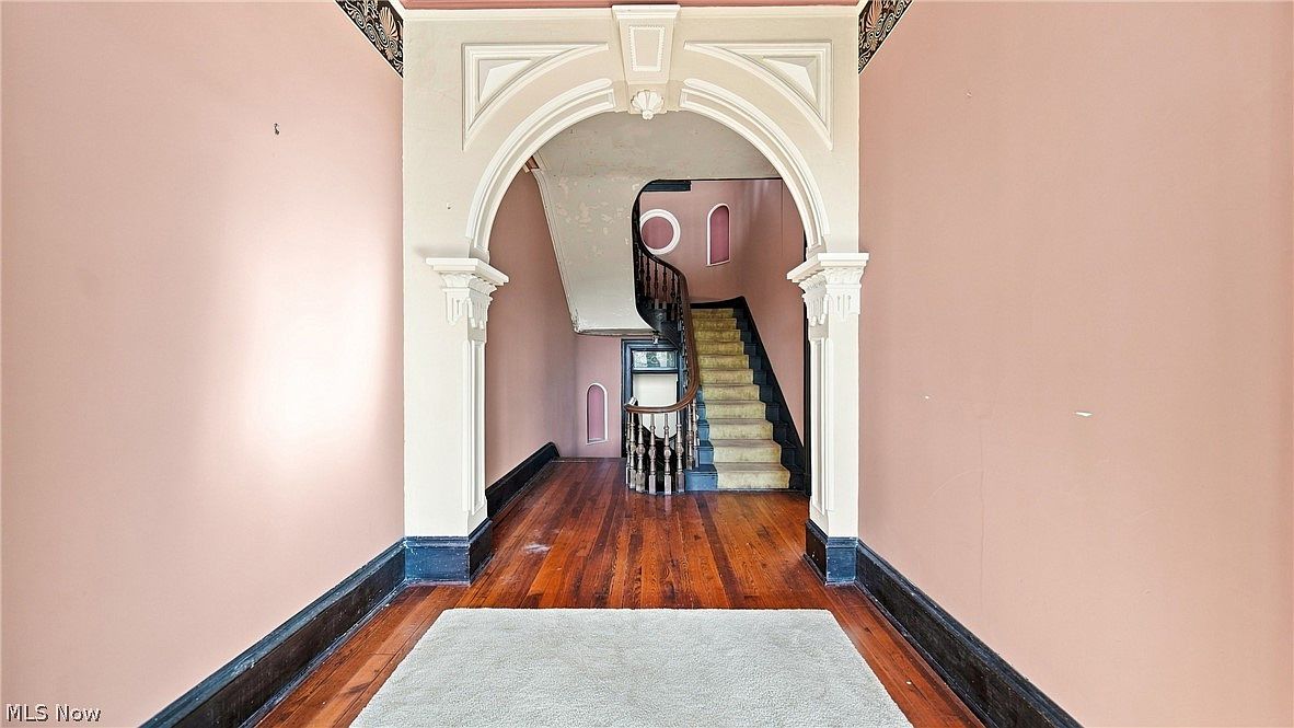 904 Juliana St, Parkersburg, WV 26101