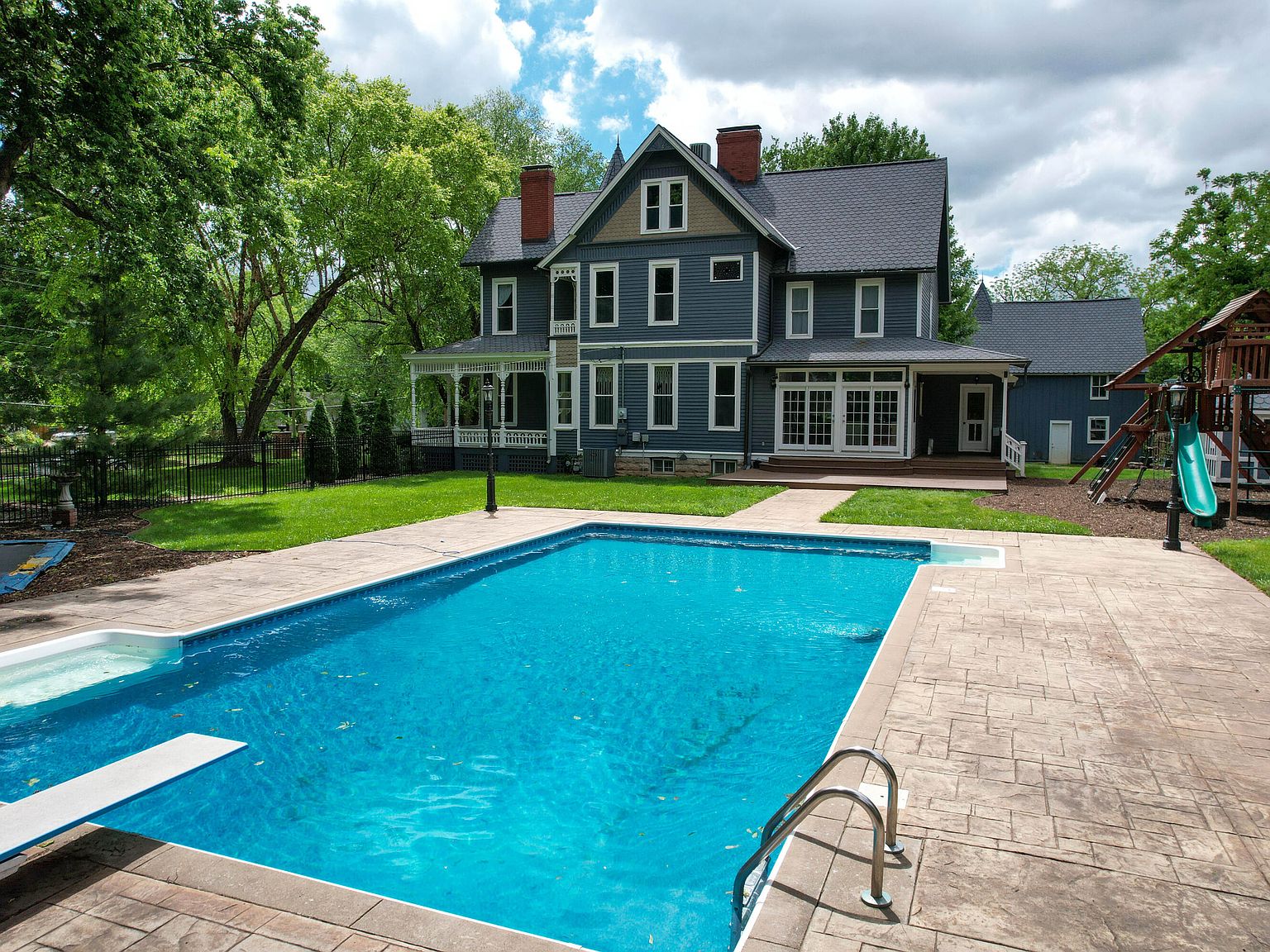 030-1435-e-walnut-street-springfield-mo-65802