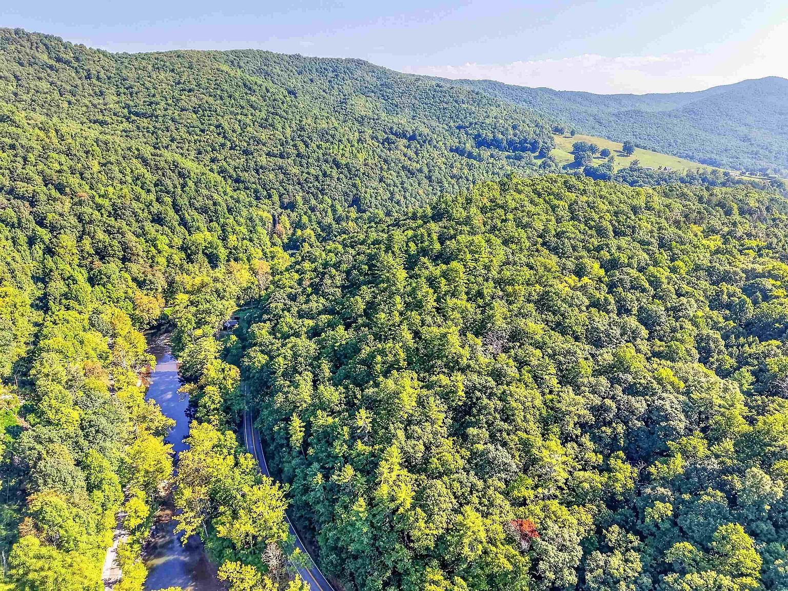 1949 Wolf Creek Hwy, Narrows, VA 24124