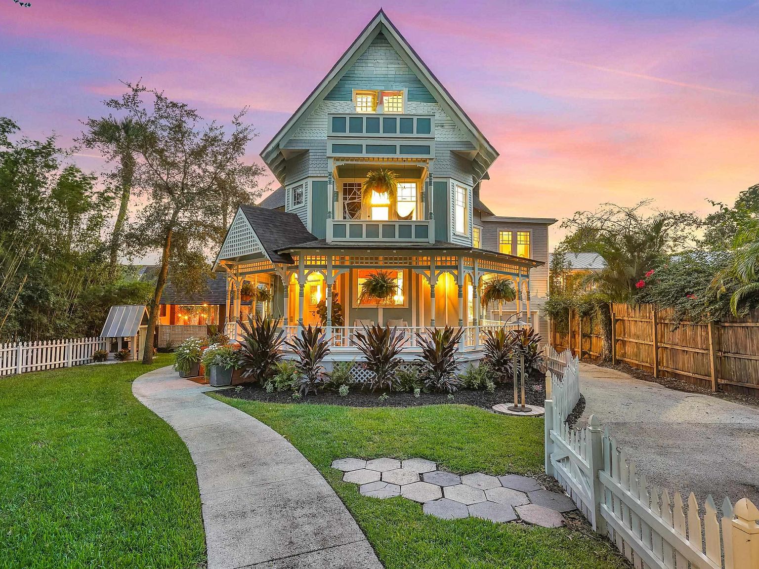 268 Saint George St, Saint Augustine, FL 32084