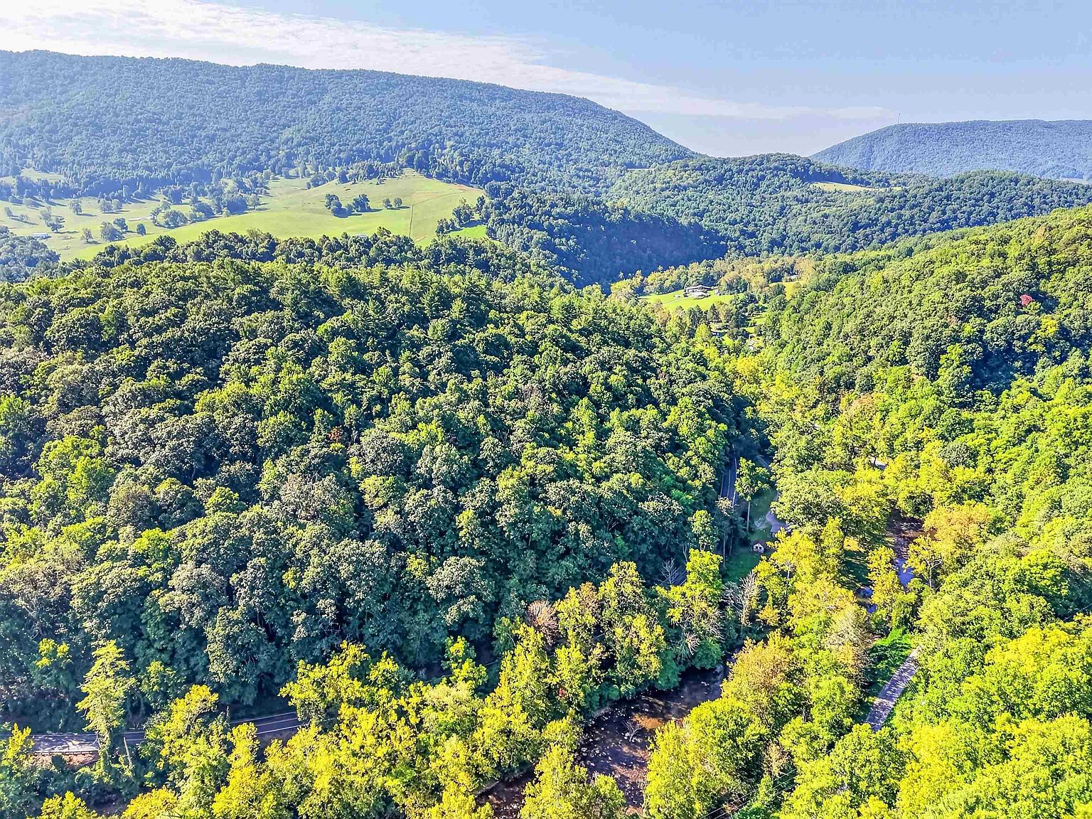 1949 Wolf Creek Hwy, Narrows, VA 24124