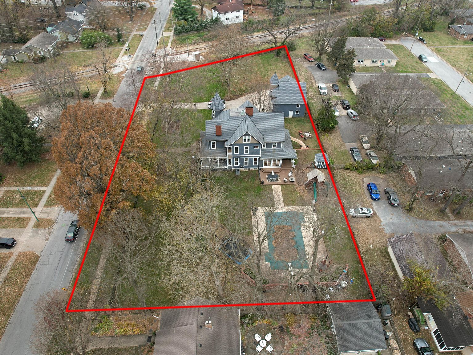 1435 E Walnut Street, Springfield, MO 65802