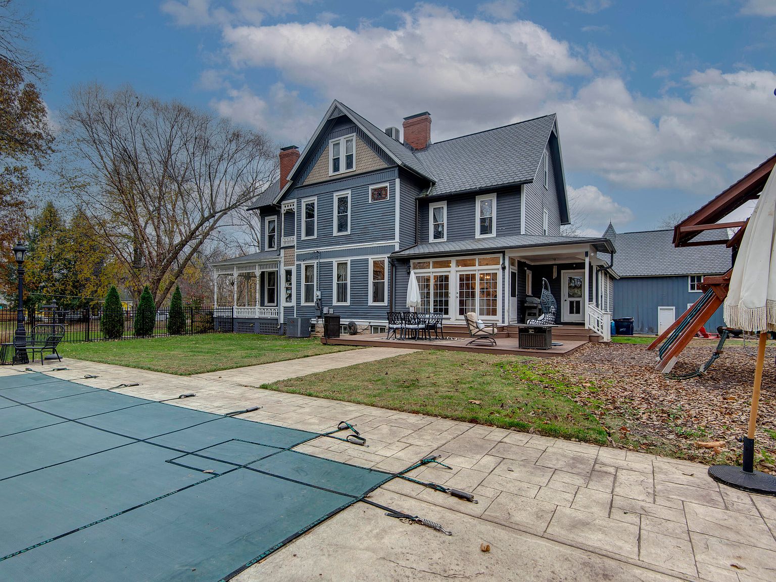 1435 E Walnut Street, Springfield, MO 65802