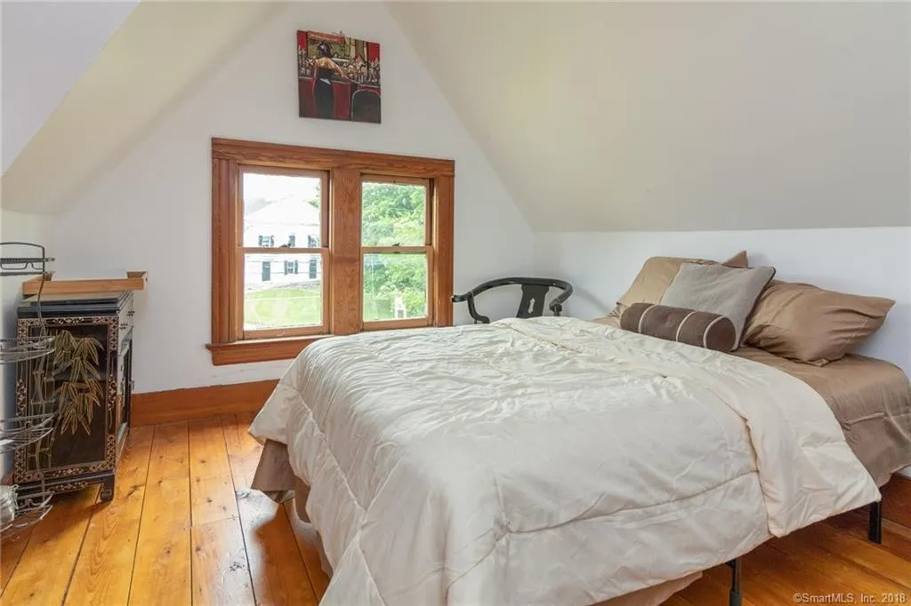 More featured at 318 Route 87, Columbia, CT, 06237 (22)