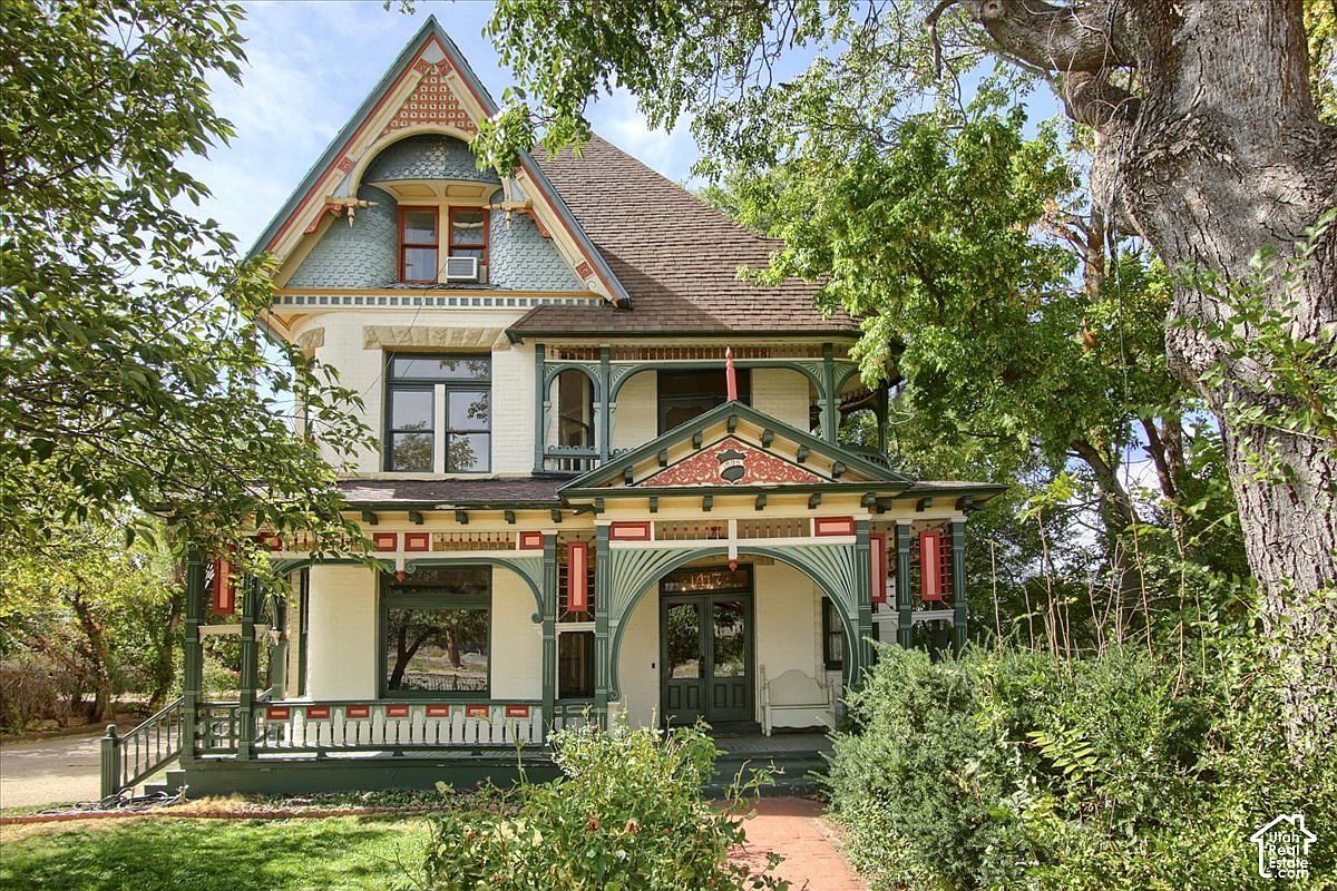 1417 S Washington Blvd E, Ogden, UT 84404