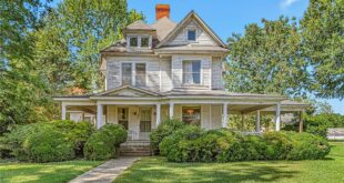 227 Asheboro St, Liberty, NC 27298