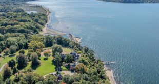 31 Fort Hill Drive, Lloyd Harbor, NY 11743
