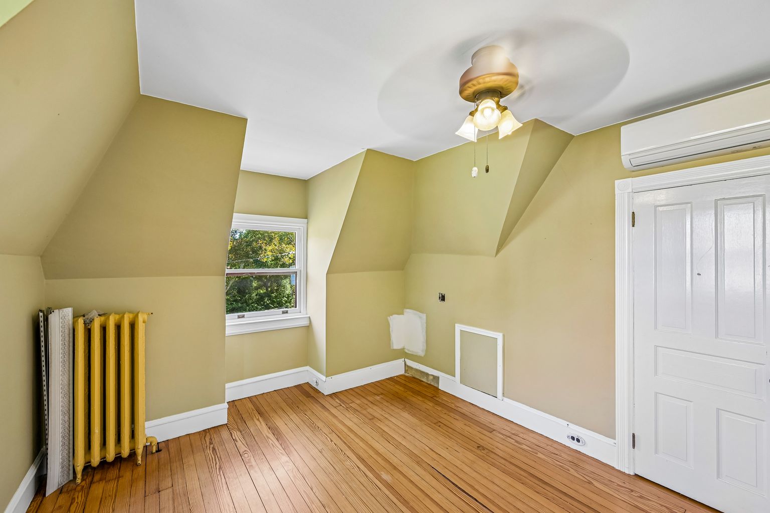 6 Lindenwold Ter, Ambler, PA 19002