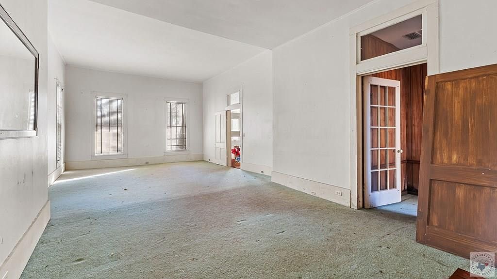 215 Bell Ave, Texarkana, AR 71854