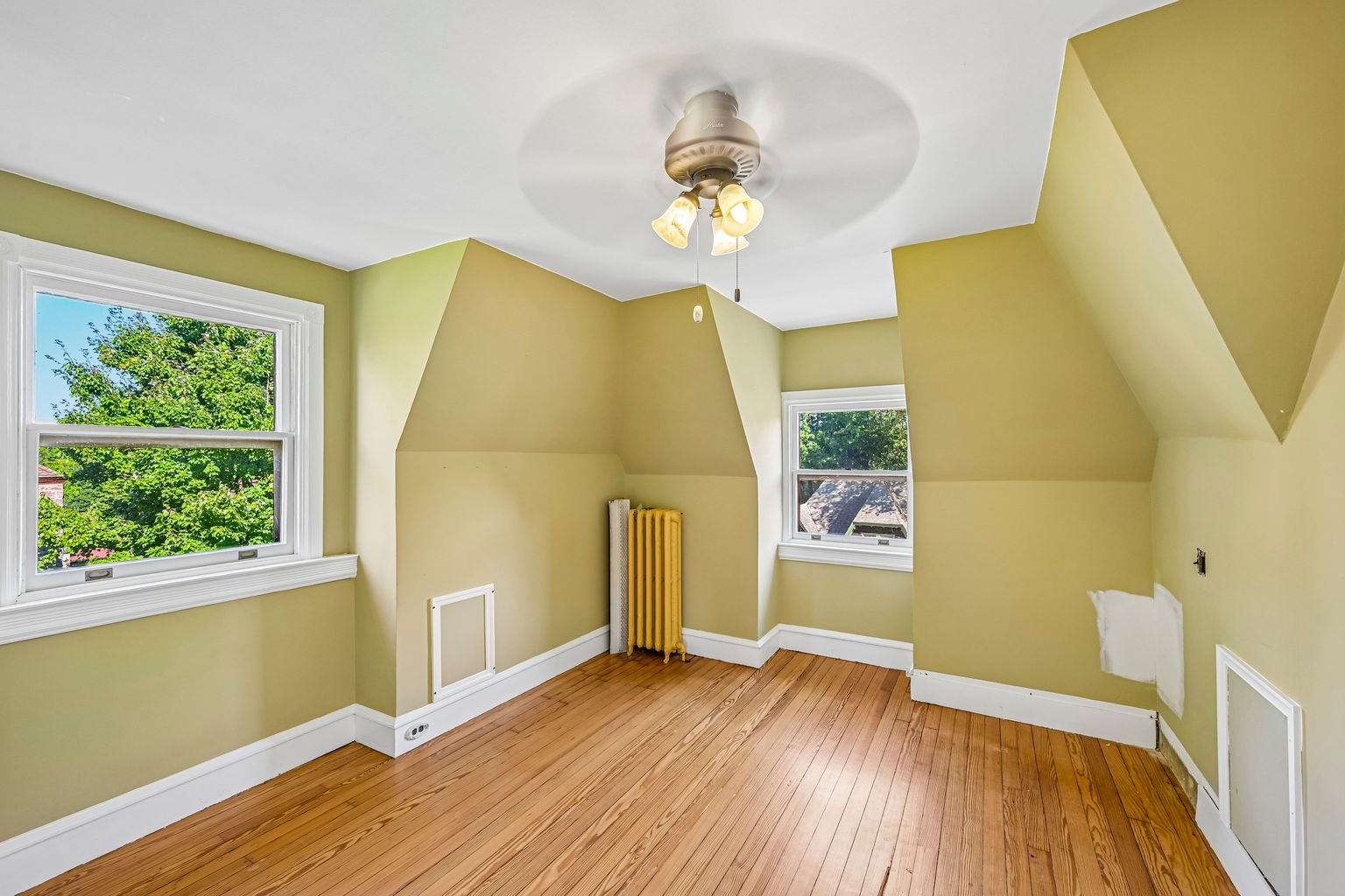 6 Lindenwold Ter, Ambler, PA 19002