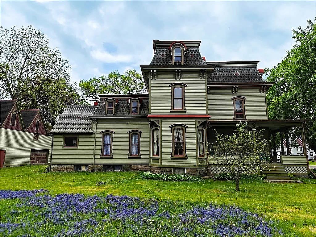 440 Park Ave, Waverly, NY 14892
