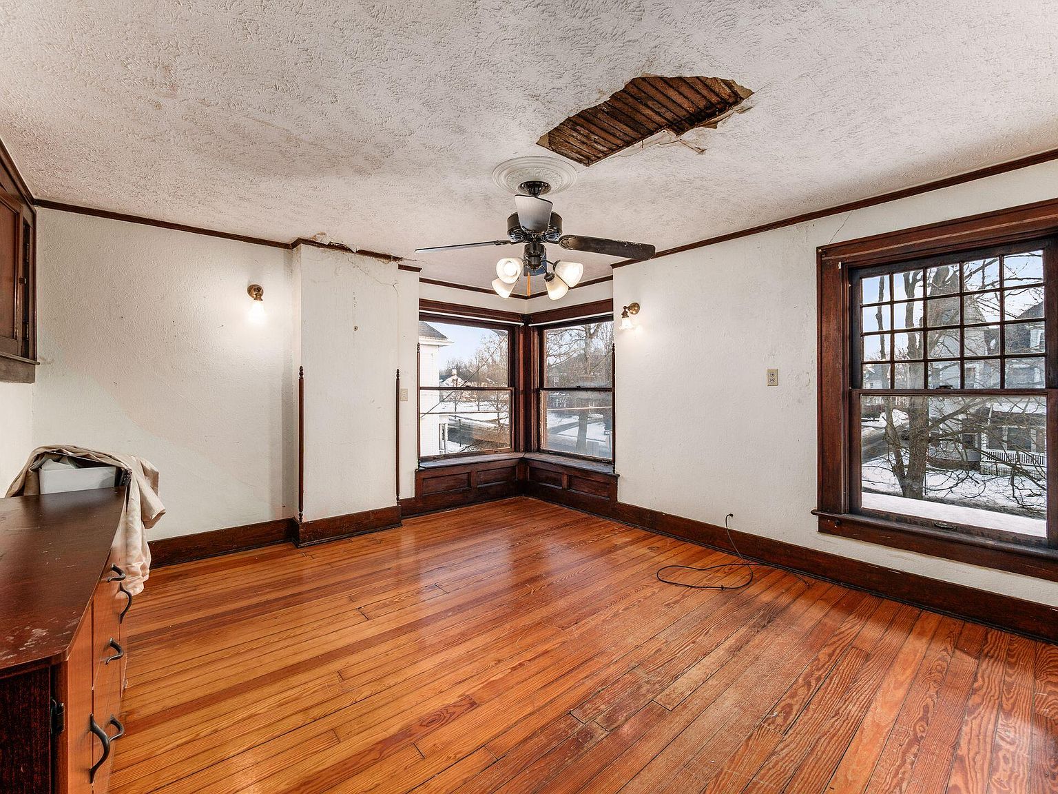 229 E Chillicothe Ave, Bellefontaine, OH 43311