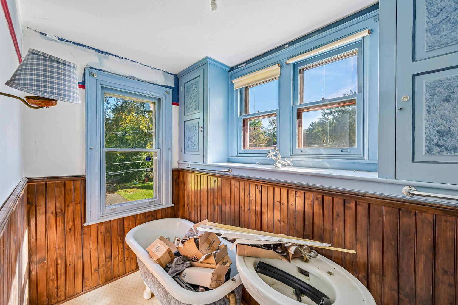 6 Lindenwold Ter, Ambler, PA 19002