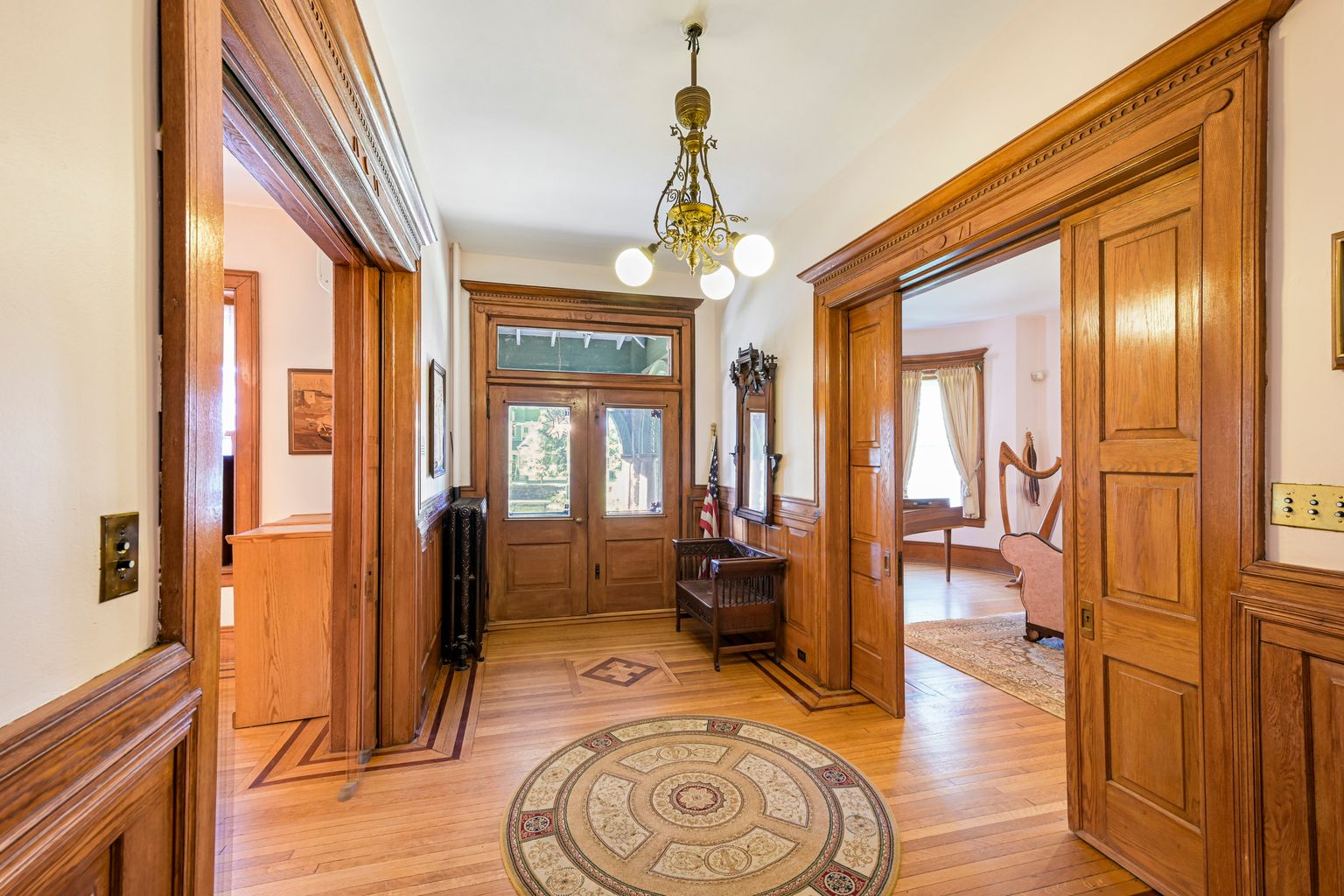 6 Lindenwold Ter, Ambler, PA 19002