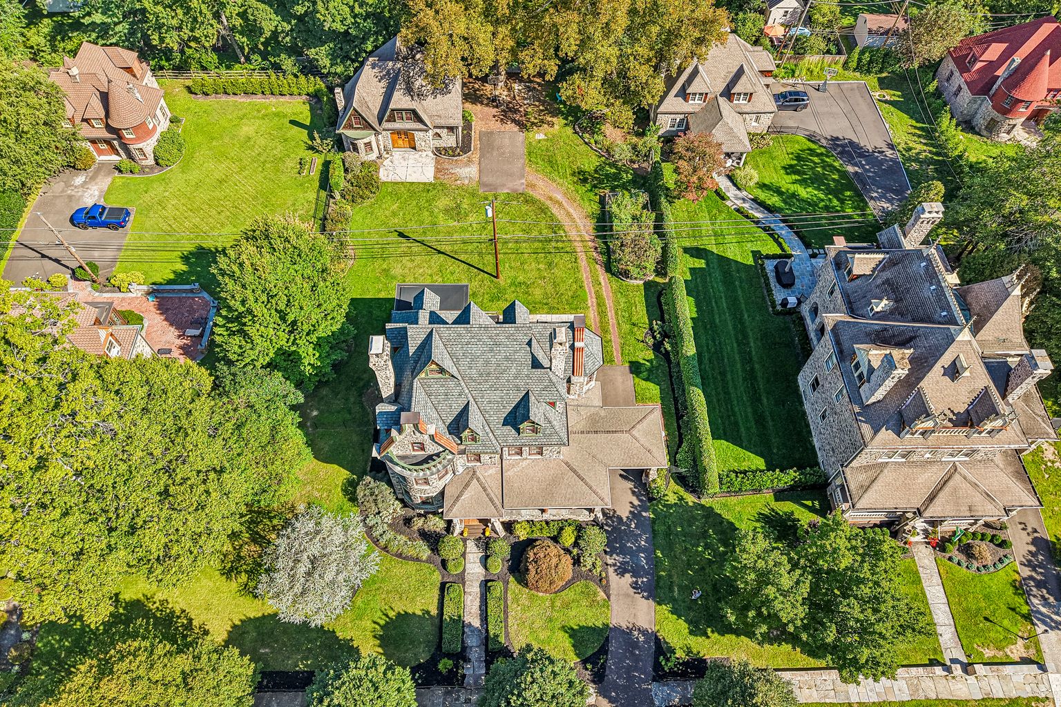 6 Lindenwold Ter, Ambler, PA 19002